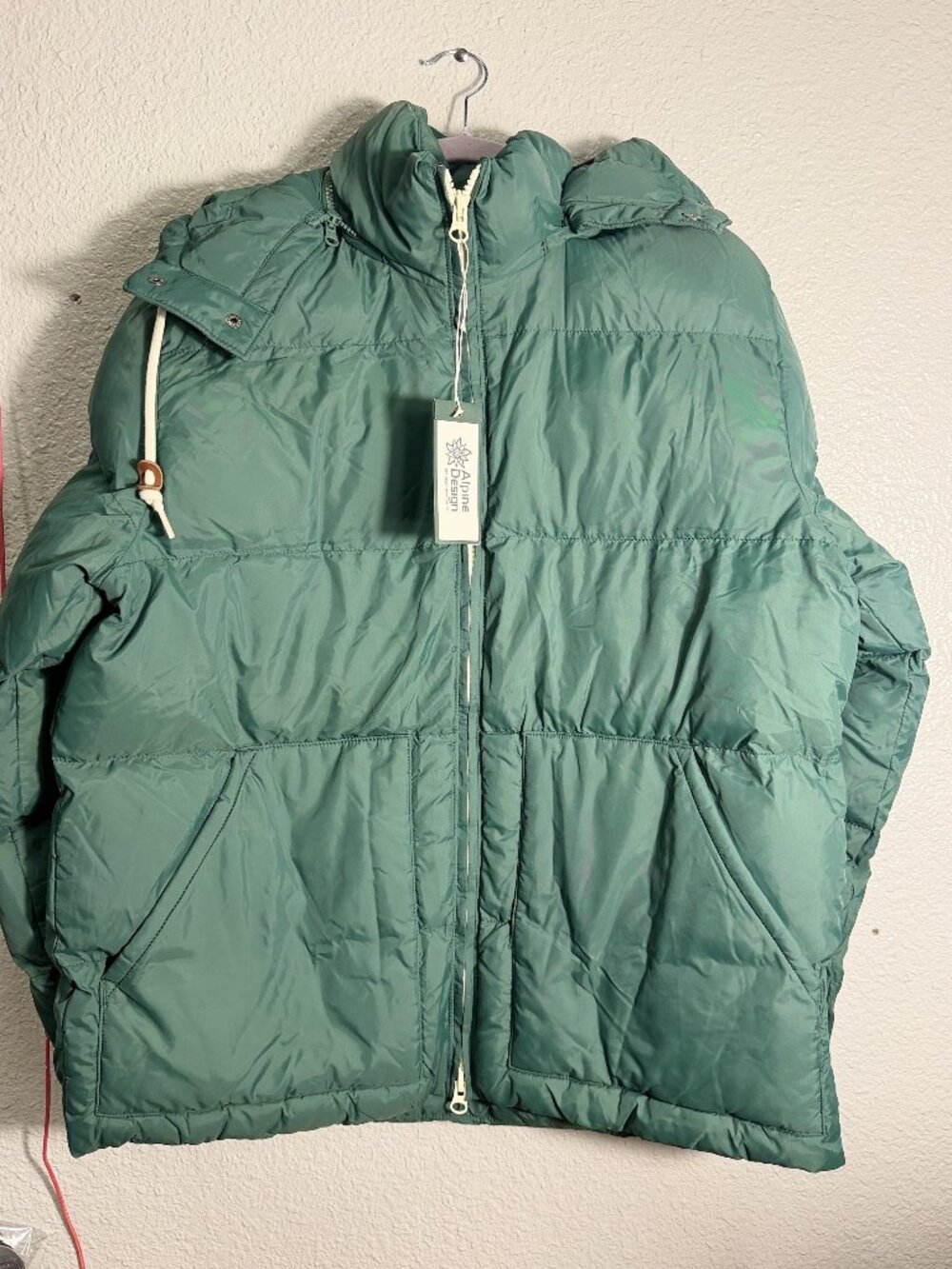 Alpine Design Men's Hooded Puffer Jacket Green Size M NWT